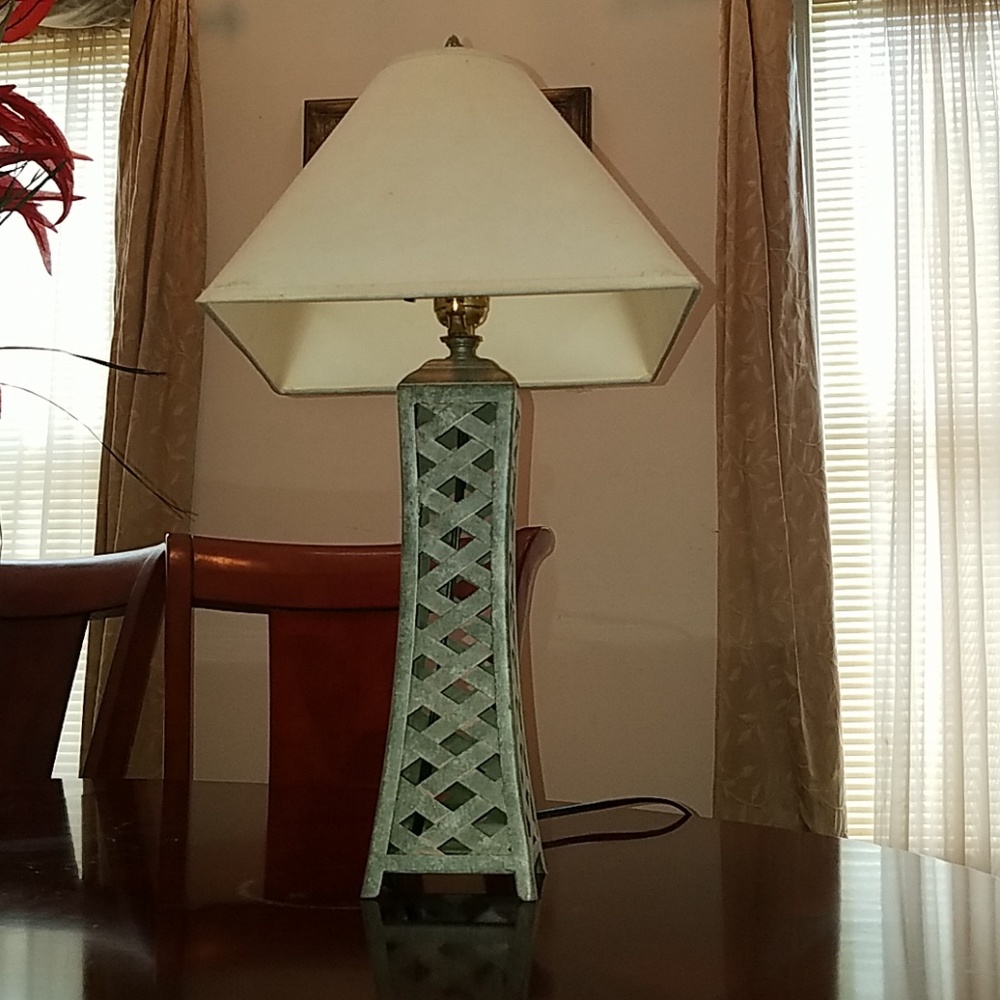 In table lamp - Picture 2 of 2